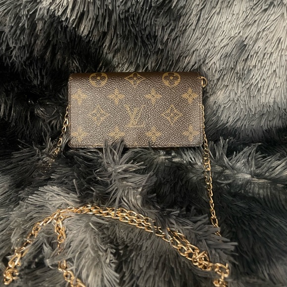 Louis Vuitton Brown Monogram Wallet on Chain - Picture 2 of 5